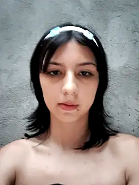 Maiden-Hot online show from February 2025 10:51:01 PM