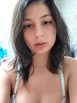 Snapshot of Maiden-Hot chatting on February 2026 08:48:02 PM Maiden-Hot online show from February 2026 08:48:02 PM