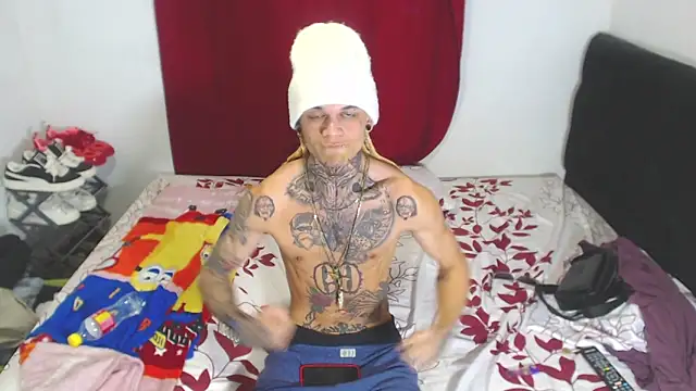 Snapshot of hot_man05 chatting on February 2025 09:28:01 AM hot man05 online show from February 2025 09:28:01 AM