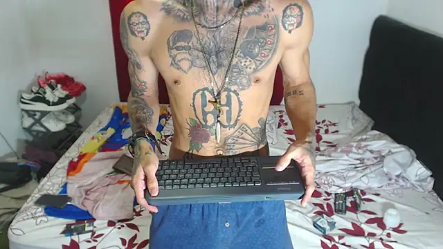 Snapshot of hot_man05 chatting on February 2025 03:42:01 PM hot man05 online show from February 2025 03:42:01 PM