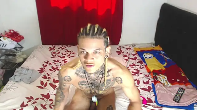 Snapshot of hot_man05 chatting on February 2025 07:27:01 PM hot man05 online show from February 2025 07:27:01 PM