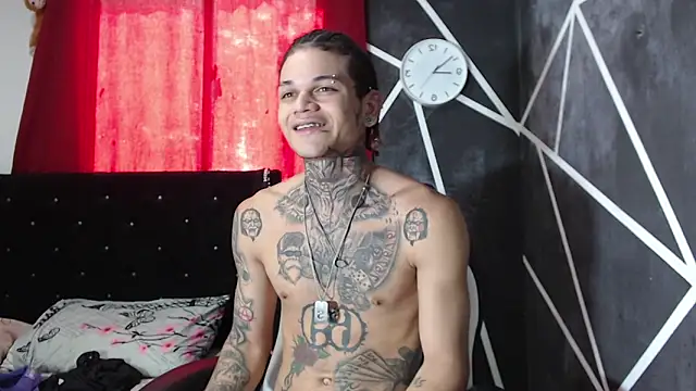 Snapshot of hot_man05 chatting on October 2025 06:49:02 PM hot man05 online show from October 2025 06:49:02 PM