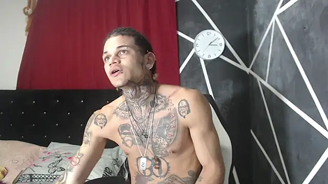 Snapshot of hot_man05 chatting on October 2025 11:59:02 PM hot man05 online show from October 2025 11:59:02 PM