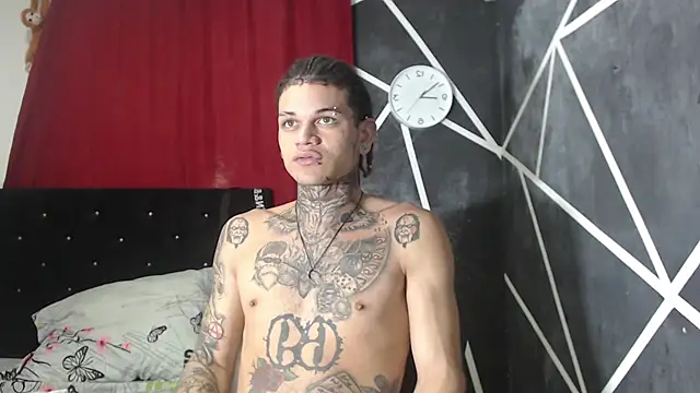 Snapshot of hot_man05 chatting on October 2025 09:14:01 PM hot man05 online show from October 2025 09:14:01 PM