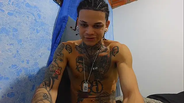 Snapshot of hot_man05 chatting on December 2025 11:34:01 PM hot man05 online show from December 2025 11:34:01 PM