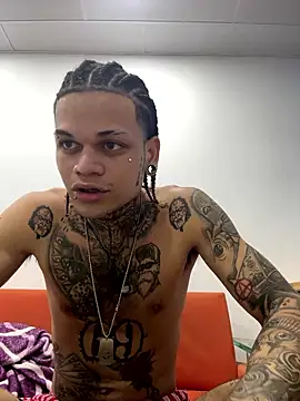 Snapshot of hot_man05 chatting on January 2026 12:12:02 AM hot man05 online show from January 2026 12:12:02 AM