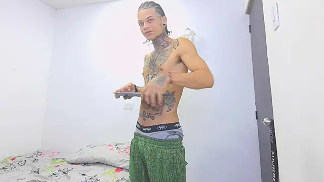 Snapshot of hot_man05 chatting on February 2026 11:11:02 PM hot man05 online show from February 2026 11:11:02 PM