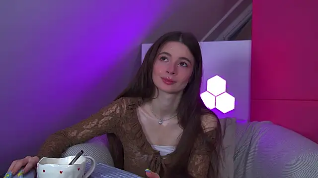 AmeliaFlares online show from April 2026 06:23:02 PM