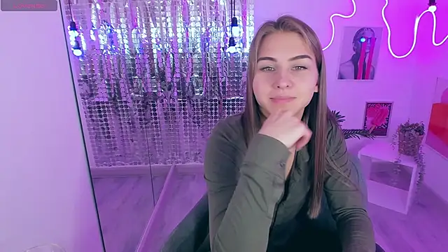 Snapshot of CharmBianca chatting on February 2025 08:27:02 AM CharmBianca online show from February 2025 08:27:02 AM