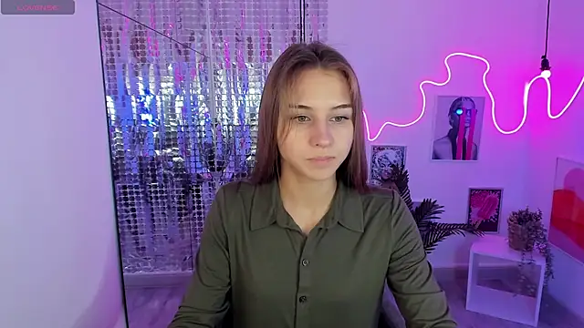 Snapshot of CharmBianca chatting on February 2025 05:09:01 AM CharmBianca online show from February 2025 05:09:01 AM