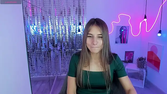 Snapshot of CharmBianca chatting on February 2025 04:45:02 PM CharmBianca online show from February 2025 04:45:02 PM