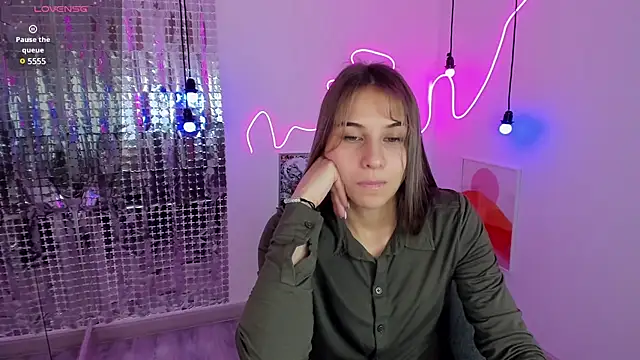 Snapshot of CharmBianca chatting on February 2025 08:21:02 AM CharmBianca online show from February 2025 08:21:02 AM