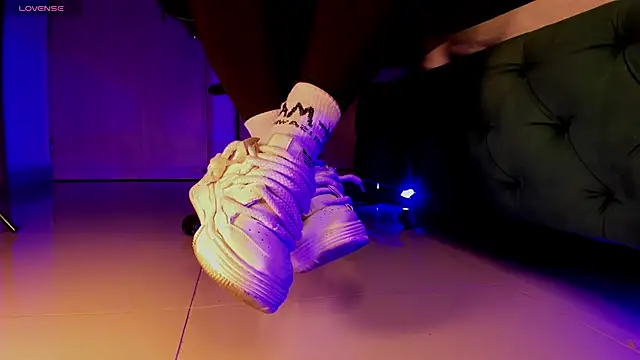 aleya bliss online show from November 2025 02:55:01 AM