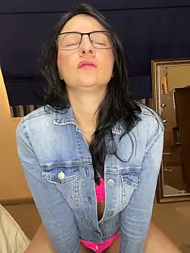 ValeriaVixen online show from September 2025 06:30:02 PM