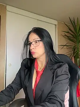 Snapshot of ValeriaVixen chatting on April 2026 06:36:02 PM ValeriaVixen online show from April 2026 06:36:02 PM