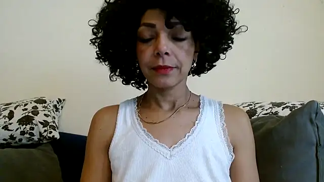 Lunasquirt1985 online show from February 2026 12:56:02 PM