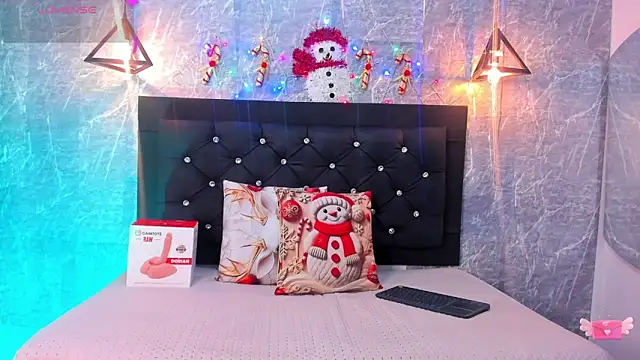 emberhodson online show from December 2025 12:45:01 PM