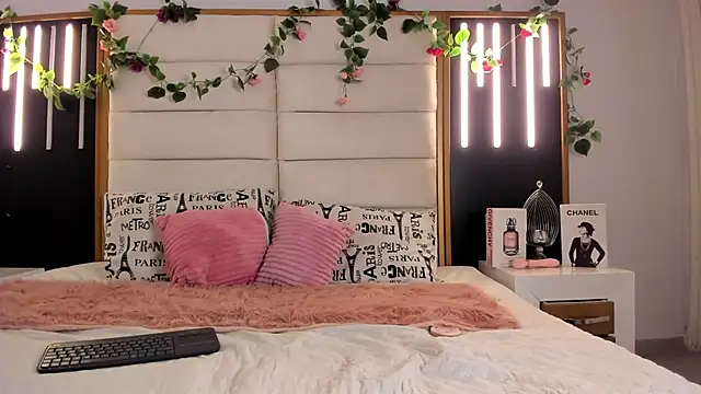 Snapshot of SofiArias chatting on February 2025 04:14:02 PM SofiArias online show from February 2025 04:14:02 PM