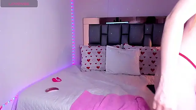 Snapshot of SofiArias chatting on October 2025 09:56:01 PM SofiArias online show from October 2025 09:56:01 PM