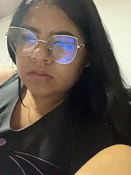 viccky vick online show from February 2025 12:16:01 PM