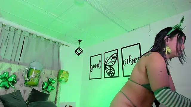 Snapshot of nicolee_millerr chatting on March 2026 12:41:01 PM nicolee millerr online show from March 2026 12:41:01 PM