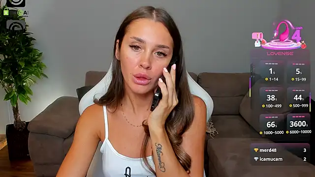 Snapshot of Anya-Ray chatting on October 2025 12:36:01 PM Anya-Ray online show from October 2025 12:36:01 PM