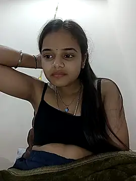 Snapshot of RAYI_123 chatting on February 2025 11:26:01 PM RAYI 123 online show from February 2025 11:26:01 PM