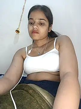 Snapshot of RAYI_123 chatting on February 2025 10:54:01 PM RAYI 123 online show from February 2025 10:54:01 PM