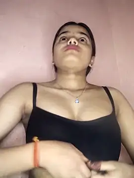 Snapshot of RAYI_123 chatting on March 2025 05:16:02 PM RAYI 123 online show from March 2025 05:16:02 PM