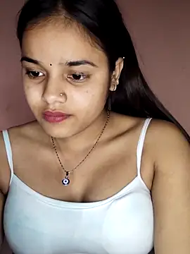 Snapshot of RAYI_123 chatting on March 2025 05:04:01 PM RAYI 123 online show from March 2025 05:04:01 PM