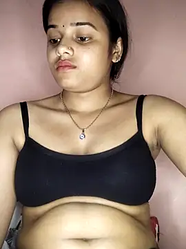 Snapshot of RAYI_123 chatting on March 2025 05:52:01 PM RAYI 123 online show from March 2025 05:52:01 PM