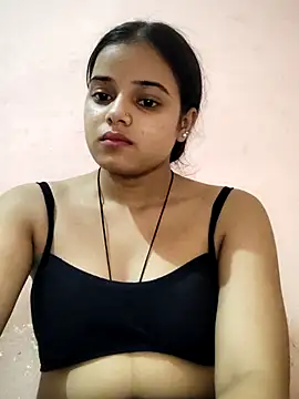 Snapshot of RAYI_123 chatting on September 2025 05:38:01 PM RAYI 123 online show from September 2025 05:38:01 PM