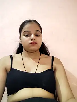 Snapshot of RAYI_123 chatting on September 2025 06:22:02 PM RAYI 123 online show from September 2025 06:22:02 PM