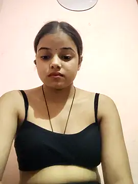 Snapshot of RAYI_123 chatting on October 2025 05:35:01 PM RAYI 123 online show from October 2025 05:35:01 PM