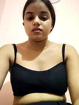 Snapshot of RAYI_123 chatting on October 2025 07:25:01 AM RAYI 123 online show from October 2025 07:25:01 AM