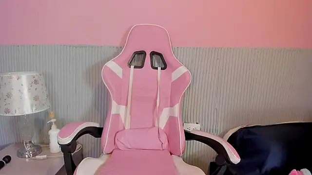 yeikafoxy online show from November 2025 09:48:02 AM