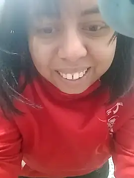 alexandraluv online show from October 2025 06:40:01 PM