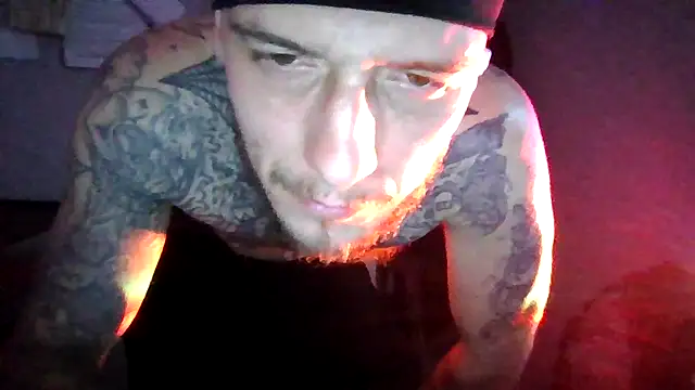 cruz815 online show from April 2026 06:44:02 AM