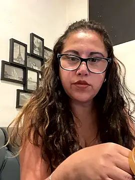 Snapshot of MirandaLatinaLovely chatting on November 2025 03:29:02 AM MirandaLatinaLovely online show from November 2025 03:29:02 AM