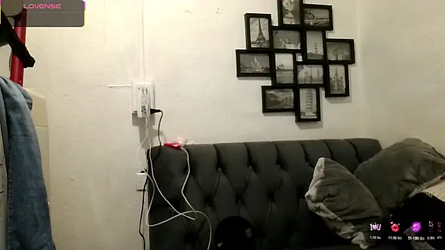 Snapshot of MirandaLatinaLovely chatting on November 2025 03:34:01 PM MirandaLatinaLovely online show from November 2025 03:34:01 PM