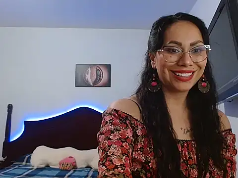AloLovely  online show from May 2026 02:51:02 AM