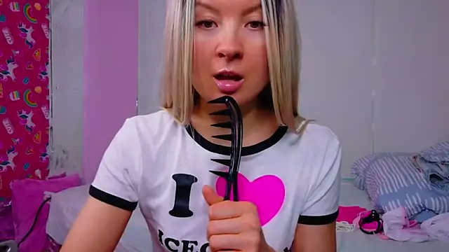 Snapshot of TwerkingCheerleader chatting on April 2026 04:59:02 PM TwerkingCheerleader online show from April 2026 04:59:02 PM