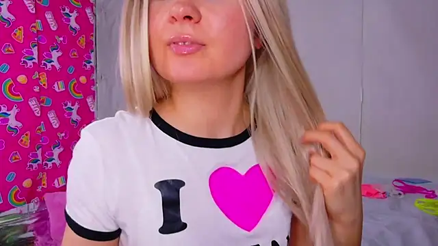 Snapshot of TwerkingCheerleader chatting on April 2026 12:29:02 PM TwerkingCheerleader online show from April 2026 12:29:02 PM