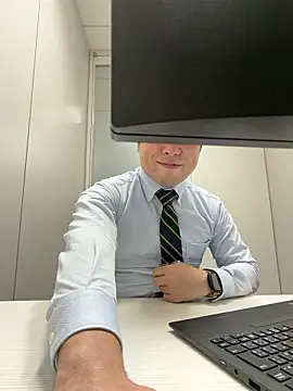 Snapshot of Nobu_469 chatting on November 2025 06:58:01 AM Nobu 469 online show from November 2025 06:58:01 AM