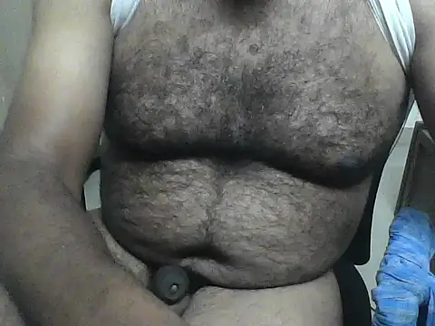 awesomeroc123 online show from December 2025 06:34:02 PM