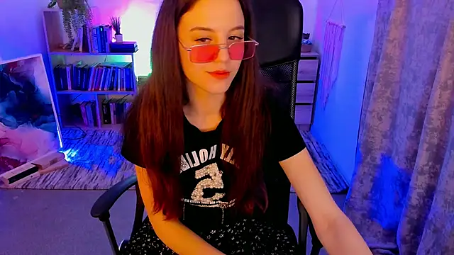 MilaStoyne online show from March 2025 08:30:02 AM