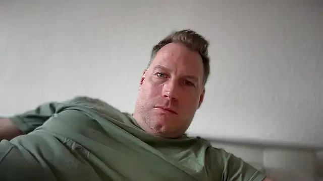 Snapshot of Christian87xxx chatting on March 2026 04:55:01 PM Christian87xxx online show from March 2026 04:55:01 PM