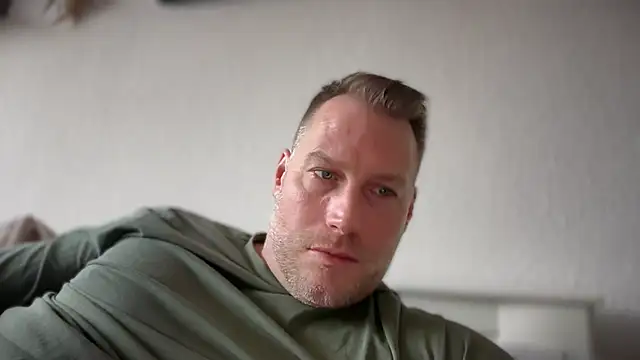 Snapshot of Christian87xxx chatting on March 2026 02:27:01 PM Christian87xxx online show from March 2026 02:27:01 PM