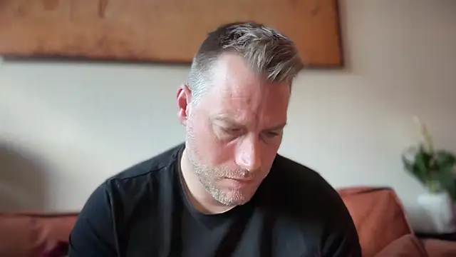 Snapshot of Christian87xxx chatting on April 2026 07:09:01 AM Christian87xxx online show from April 2026 07:09:01 AM