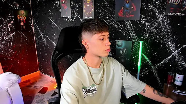 marcuscollins1  online show from March 2025 02:37:02 PM